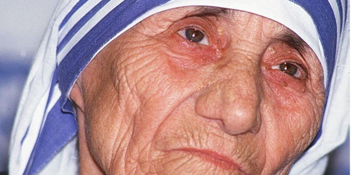 Czy Matka Teresa powinna zostać świętą?