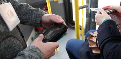 Wyrwał drzwi w autobusie po kontroli biletów