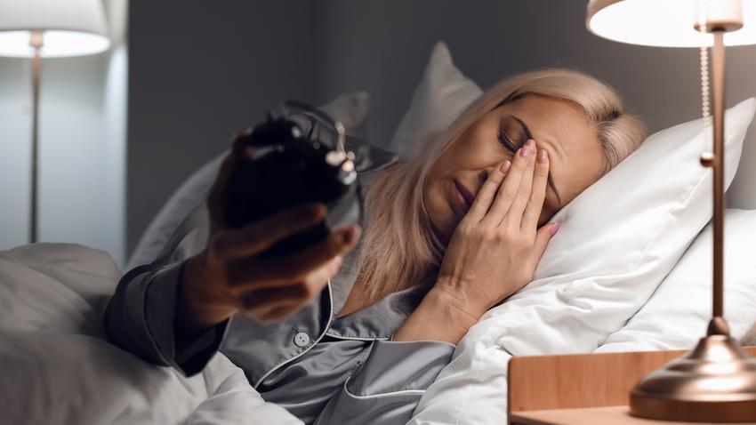 álmatlanság rossz alvás alvászavar oka koronavírus kutatás