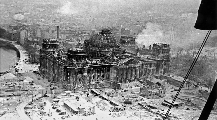 A Reichstagot 1894-ben nyitották meg Berlinben, és egészen az 1933-as tűzvészig a Német Birodalom parlamentjeként működött /Fotó: Northfoto