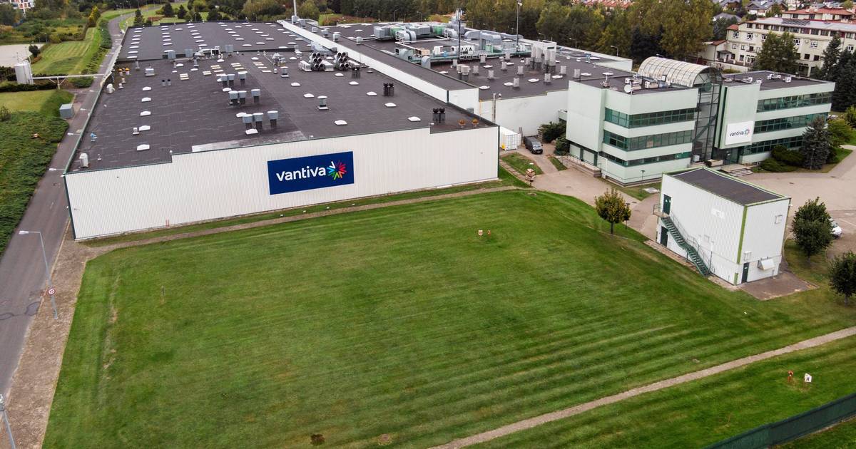 W największej wsi w Polsce w końcu powstanie park i boisko. Deweloper oddał działkę