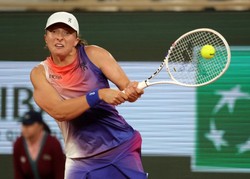 Iga Świątek sama sprawiła sobie urodzinowy prezent. Jest w 4. rundzie French Open