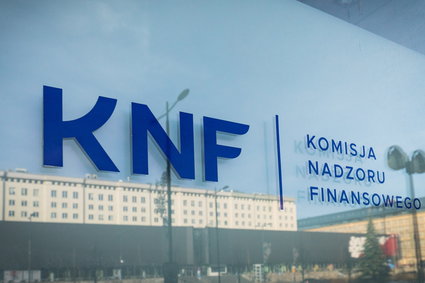 KNF podjęła przełomową decyzję. Jest pierwszy podmiot z licencją e-money