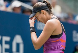 Muguruza odpadła z US Open. Kvitova i Pegula grają dalej