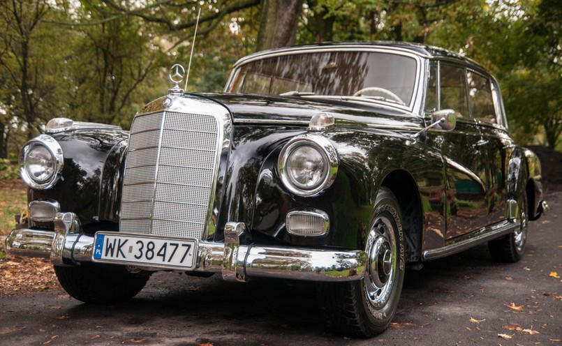 Mercedes 300d Adenauer