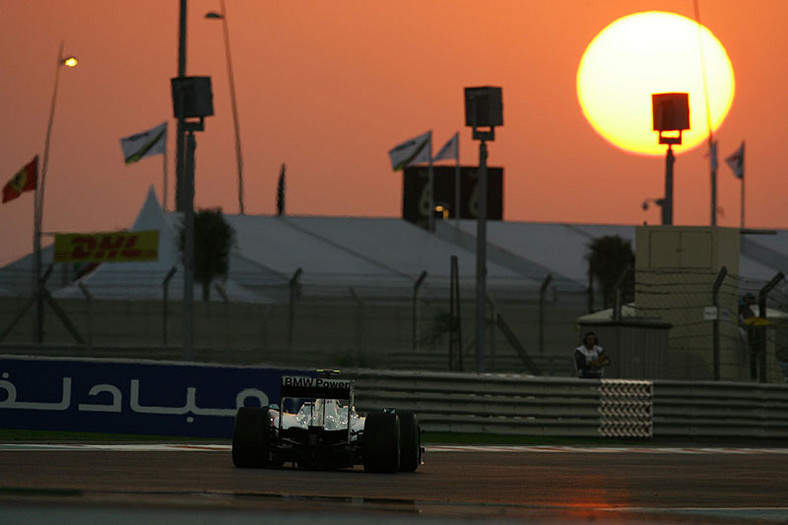 Grand Prix Abu Zabi 2009: czas pożegnań i rozstań (fotogaleria)