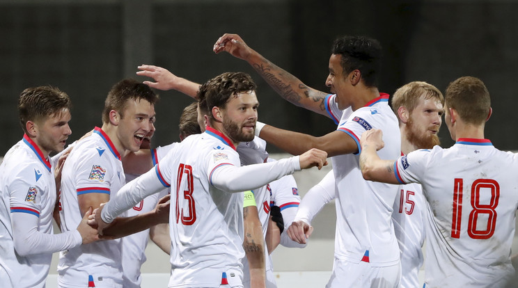 Feröer-szigetek a gólját ünnepli a litvánok elleni Nemzetek Liga-meccsen. / Fotó: EPA/Toms Kalnins.
