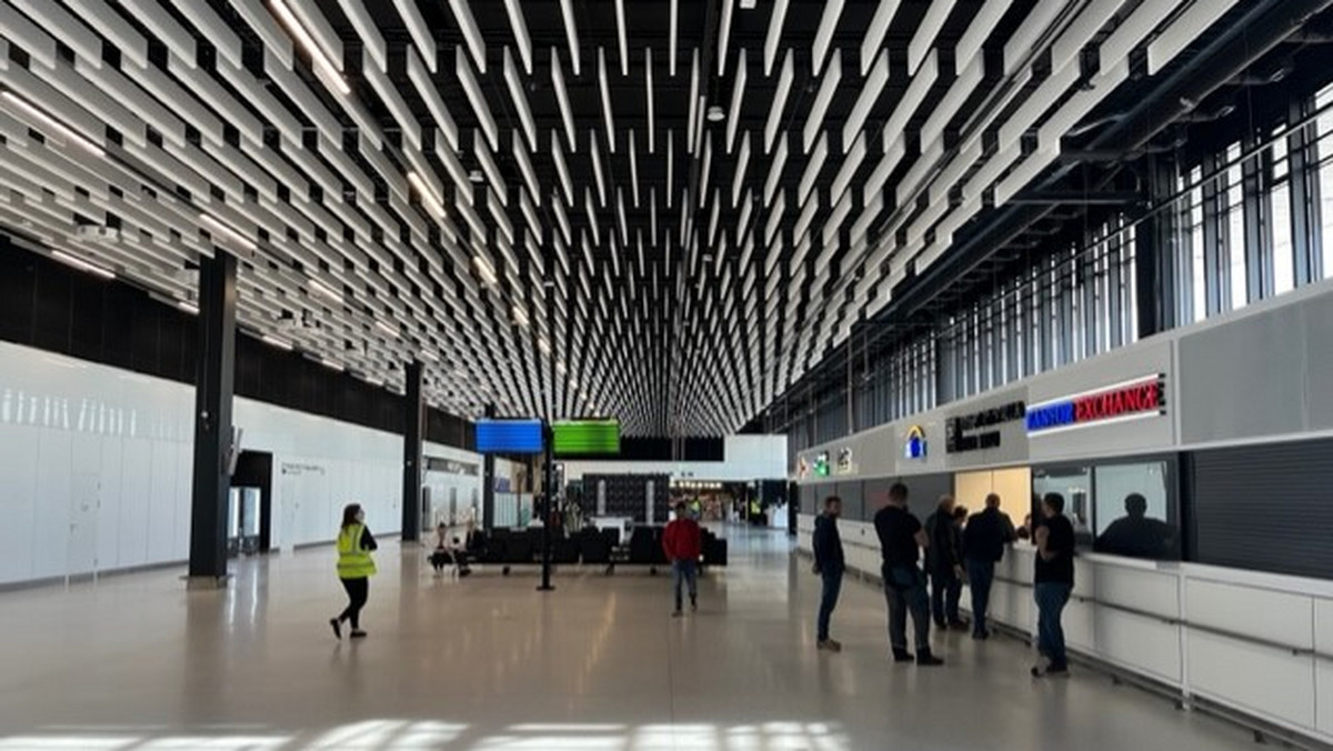 Wiadomo, ilu pasażerów w pierwszym miesiącu obsłużyło lotnisko w Radomiu