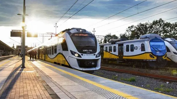 Koleje Dolnośląskie będą przez kolejne lata partnerem URBANCARD