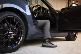 Mazda zaprojektowała buty do jazdy autem - sneakersy w stylu Kodo