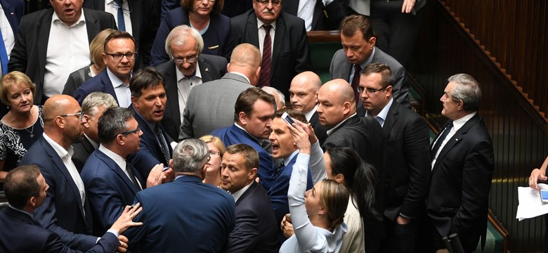 Przepychanki w Sejmie. Najpierw była mowa o Kindze Gajewskiej, teraz także o Józefie Leśniaku