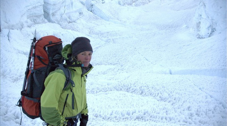 Hegymászás: Ugyan Anita , ő  a Mount Everest első magyar női meghódítója. A sportolónő 2009-ben csaknem két hónap alatt ért fel a világ legmagasabb hegyének csúcsára. Egy évvel később megismételte a bravúrt. Emellett számos hosszútávfutó versenyen szerepelt kiemelkedően. Nemcsak sportolóként ismert, személyi edzőként törekszik a sport és a mozgás örömét másoknak átadni./ Fotó: facebook