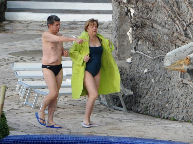 Angela Merkel sa suprugom