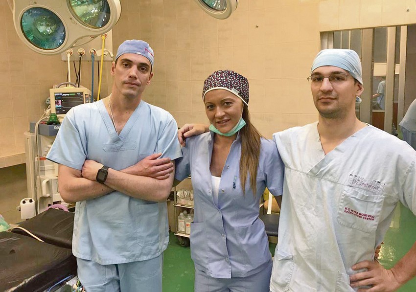 Operacija trajala duže od četiri sata: Deo tima lekara