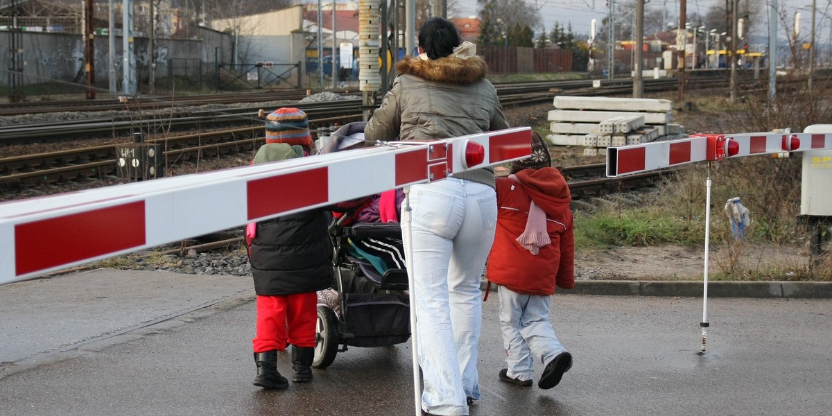 Zróbcie tu przejście.