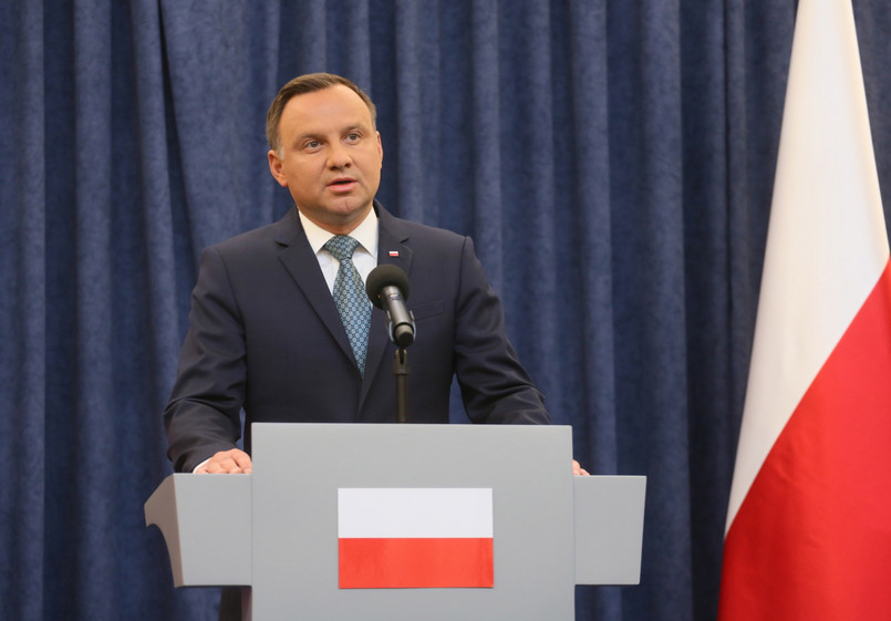 Prezydent Andrzej Duda wygłosił oświadczenie na temat reformy sądownictwa.