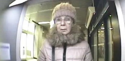 Ta starsza kobieta ukradła pieniądze z bankomatu. Znasz ją?