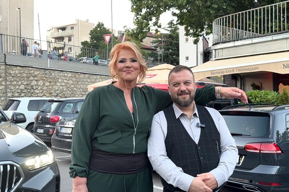 BORKO RADIVOJEVIĆ OTKRIO KO JE NAŠ NAJBOLJI HARMONIKAŠ "Taške je dobar, al' je ON pokrenuo revoluciju", došao na Ćanin koncert i otkrio: "36 dana zaredom sam radio" (VIDEO)
