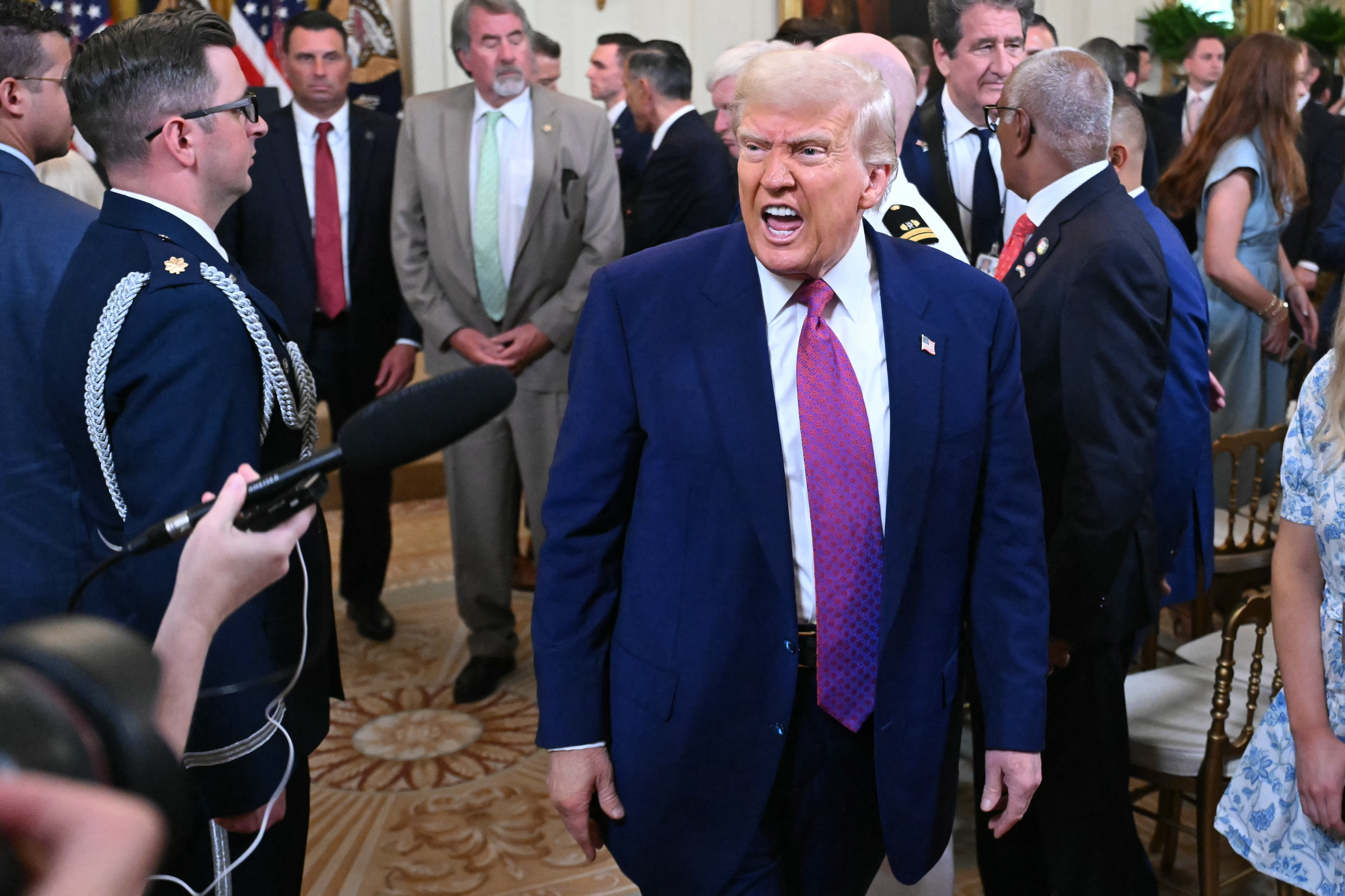 Trump: USA tornano leader mercato auto globale