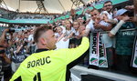 Artur Boruc nie mógł powstrzymać łez. Legia i Celtic pożegnały legendarnego bramkarza