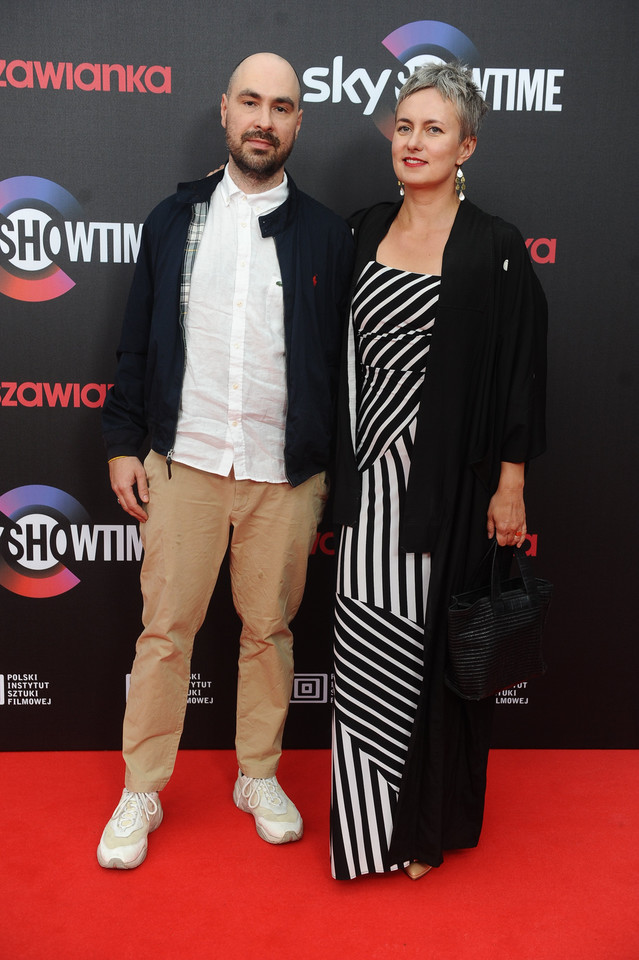 Jakub Żulczyk i Adriana Prodeus na premierze "Warszawianki"