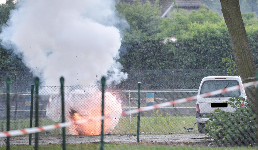 Dariusz R. umieścił bombę pod samochodem żony