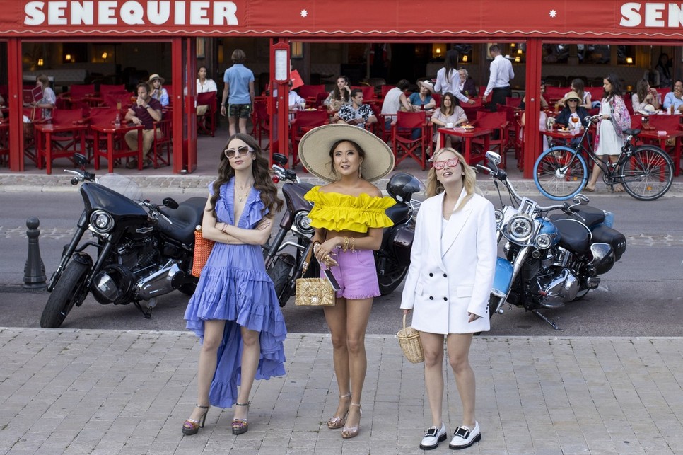 Miért Camille az igazi stílusikon az Emily in Paris-ben? 