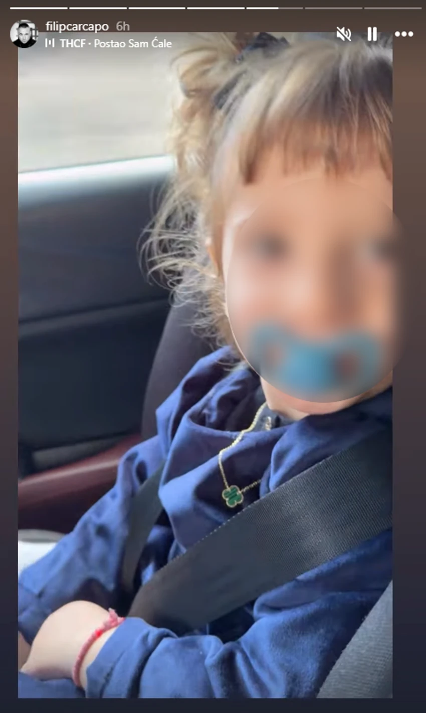 Filip Car napravio ćerki Leoni neodoljivu frizuru, obukao joj haljinu i stavio ogrlicu: Ovako je tata sredio mezimicu