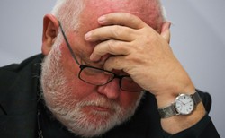 Jest oficjalny raport o pedofilii w niemieckim Kościele. Kardynał Marx prosi ofiary o wybaczenie