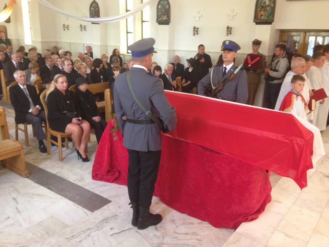 Asysta honorowa policji