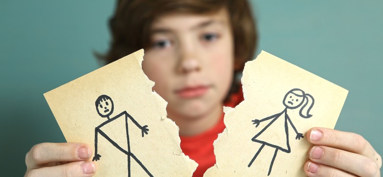 Koronawirus doprowadził do “wypalania się związków”. Fala rozwodów