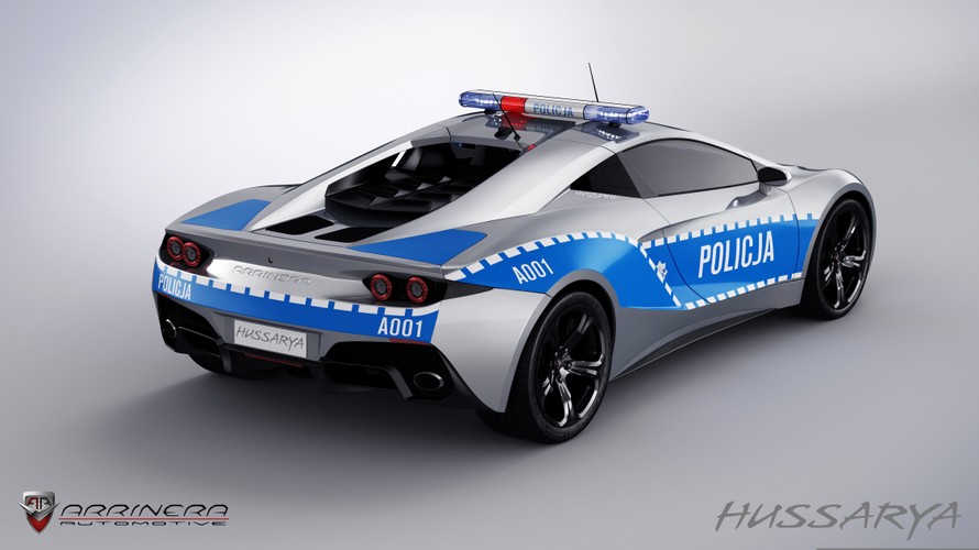 Arrinera hussarya w barwach polskiej policji