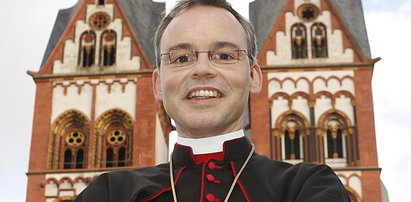 Papież wygna biskupa z pałacu za 160 mln zł?!