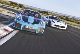 Porsche 911 GT2 RS kontra Chevrolet Corvette Z06 - nie do wiary