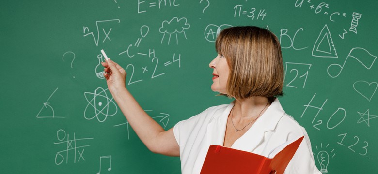 Wyższe świadczenie urlopowe dla nauczycieli. Ponad 600 zł więcej jeszcze w 2024 roku