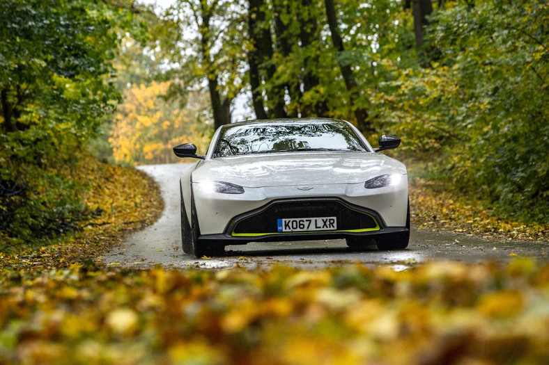 Aston Martin Vantage