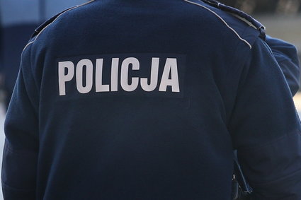 Mundurowi skarżą się na spadek płac. Wiceszef MSWiA zapewnia: Polski Ład nie pozbawił policjantów podwyżek