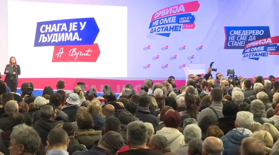 Vučić je Smederevcima, između ostalog, obećao da će im grad dobiti magnetnu rezonancu 