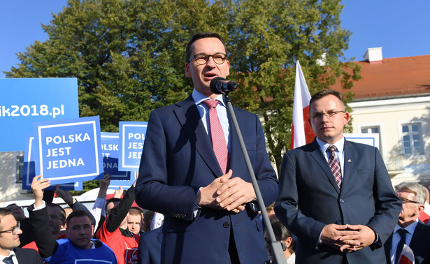 Szef rządu pozytywnie ocenił program Rychlika i wskazał na hasło kandydata PiS na burmistrza miasta: "Wieluń nowych możliwości".