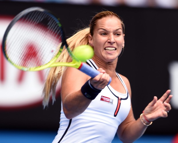 Australian Open: Piękna przegrała z bestią. Serena Williams lepsza od Dominiki Cibulkovej