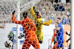 Trzy gole Lecha, czwarta z rzędu porażka Zagłębia [WIDEO]