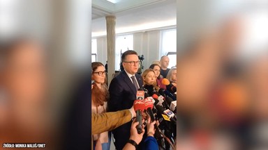 Marszałek Hołownia w towarzystwie posłanek 2050 o aborcji. Strajk Kobiet przerywa wystąpienie