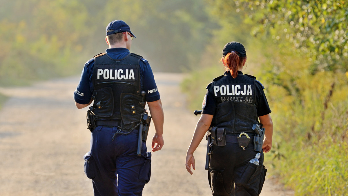 Kraków: kobieta podszywała się pod policjantkę. Oszukiwała starsze osoby