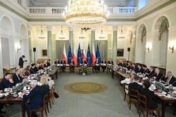 Mastalerek o "przemianie" Tuska: Gdy wyłączono kamery...