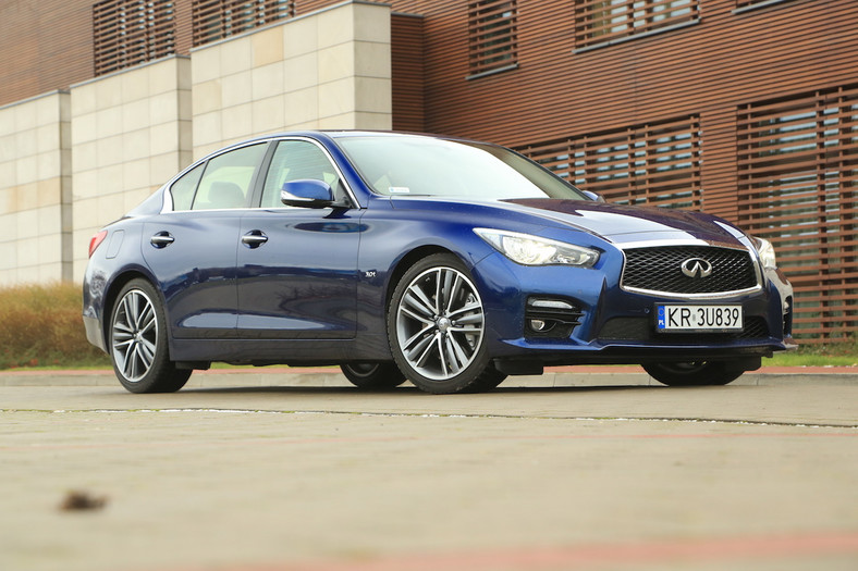 Infiniti Q50 3.0 T