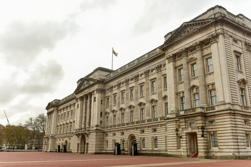 Pałac Buckingham w Londynie.