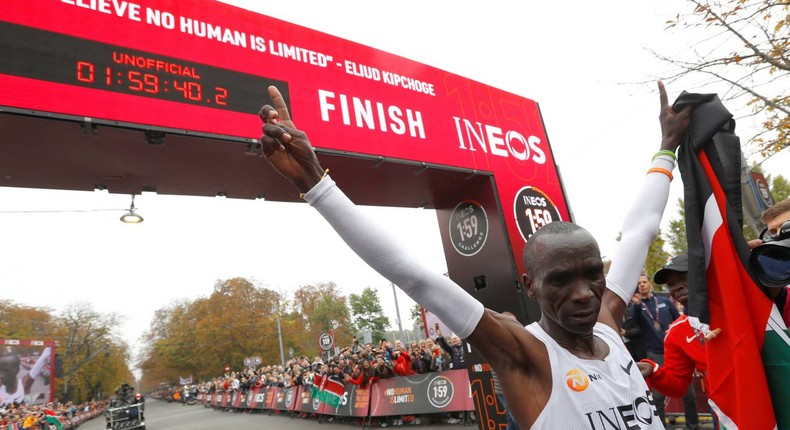 Eliud Kipchoge wins the Ineos 1:59 Challenge in Vienna, sets a new world record of 1:59:40