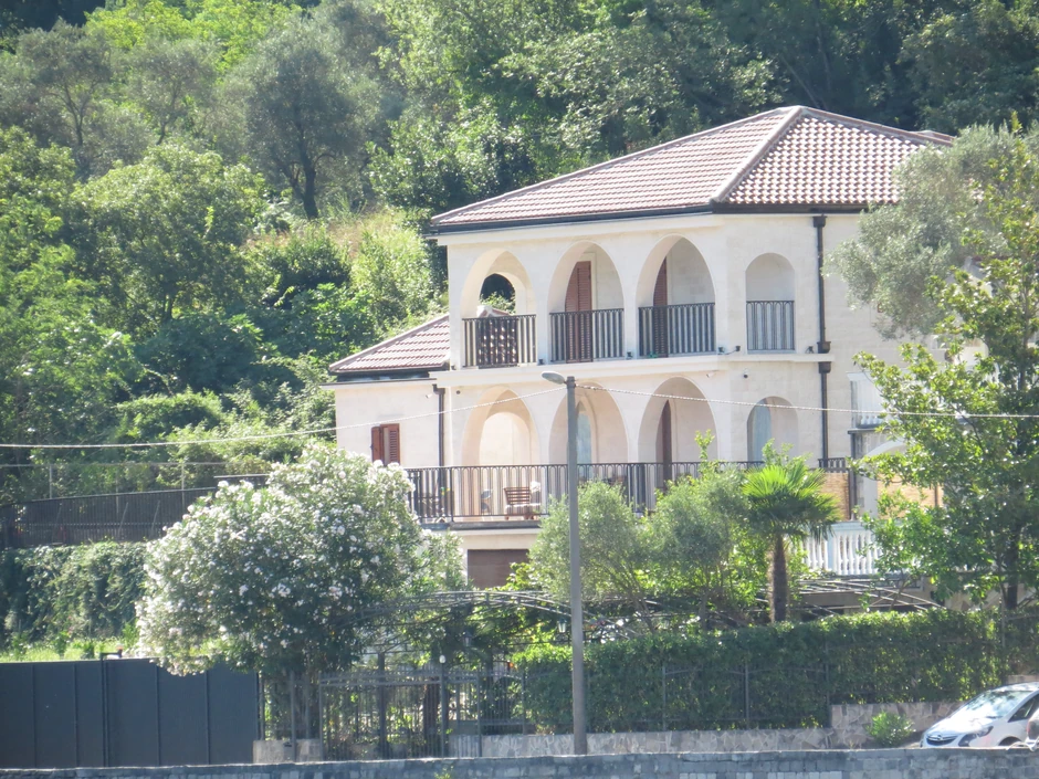 Vila Nikole Mirotića u Crnoj Gori