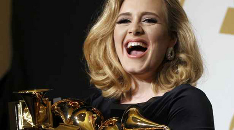 Alig bírta el Grammy-díjait Adele