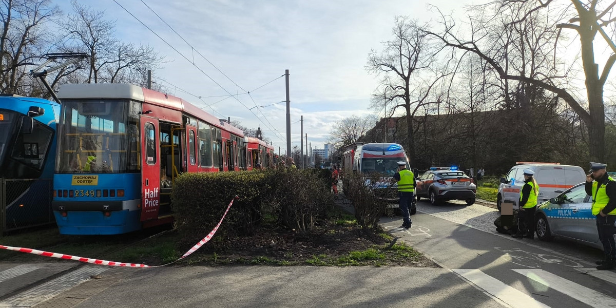 Dramat rozegrał się w środę, 27 marca, na rondzie Powstańców Śląskich we Wrocławiu.